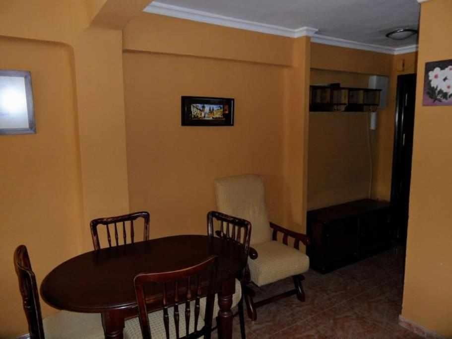 Apartamento En Pleno Centro De Malaga Exterior photo
